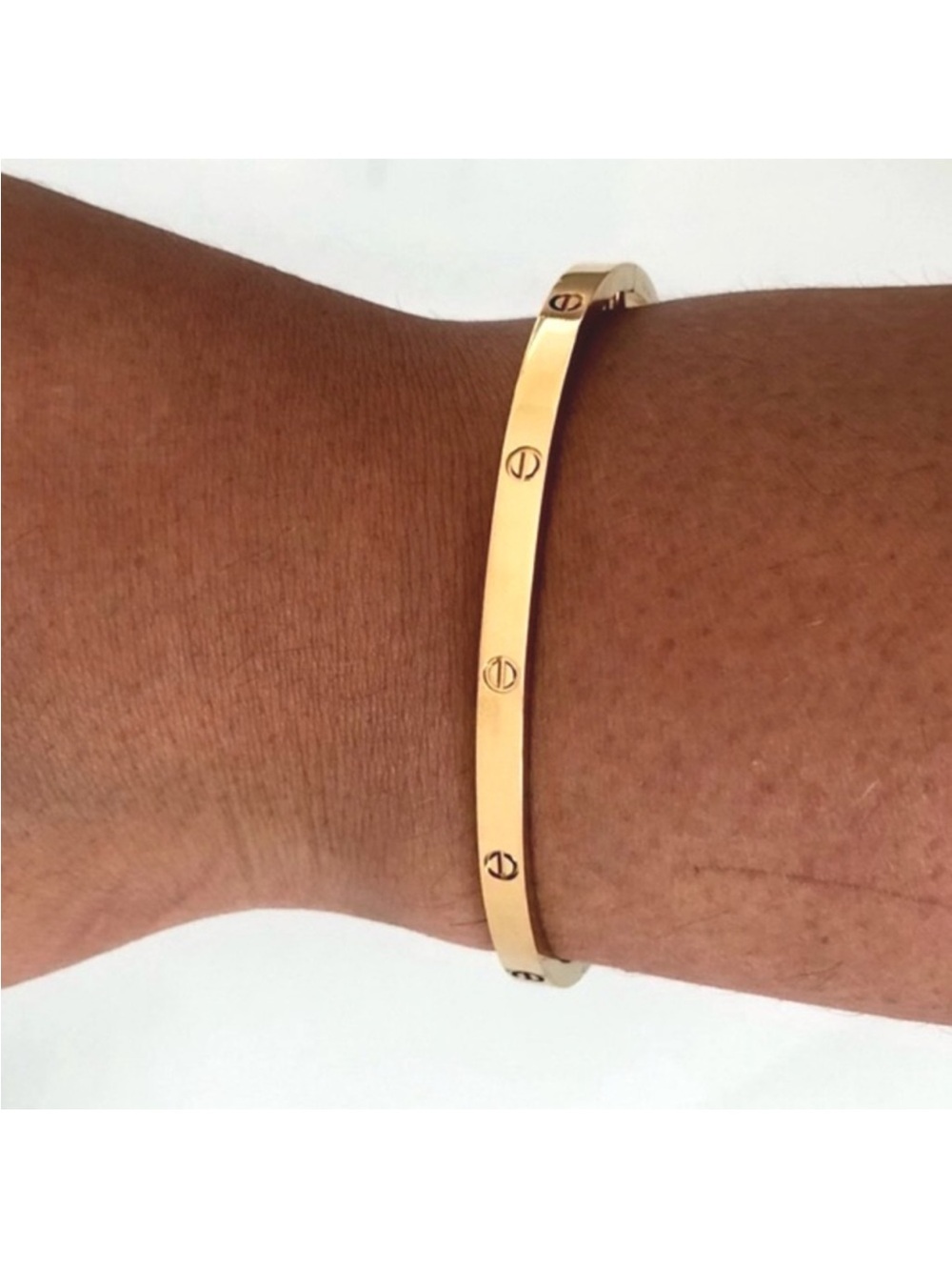 Generic Thin Gold Screw Cuff Bangle Bracelet with Screwdriver - Picture 9 of 10